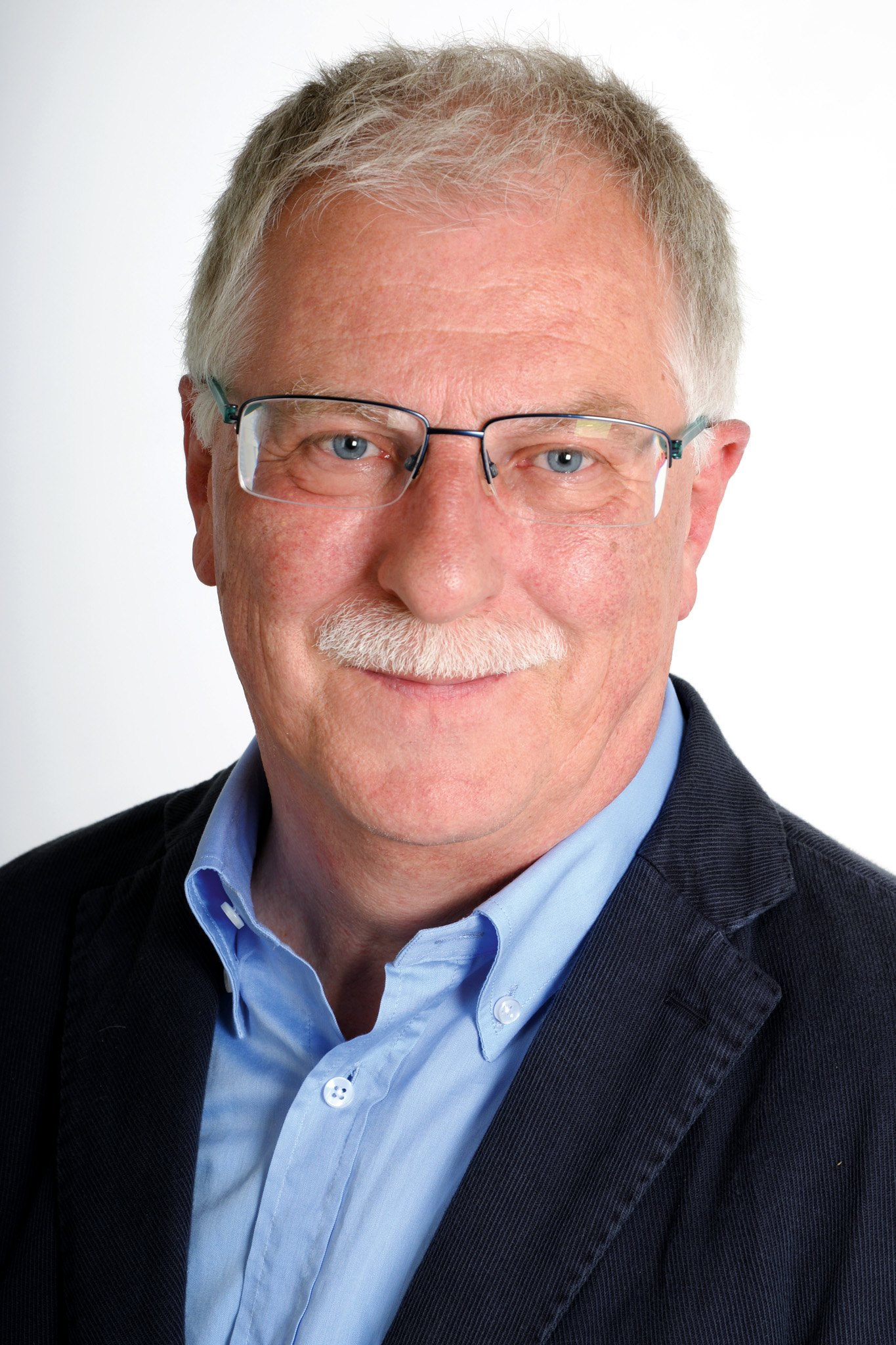 9788868398132_autorenbild_02 9788868398132_autorenbild_02.jpg