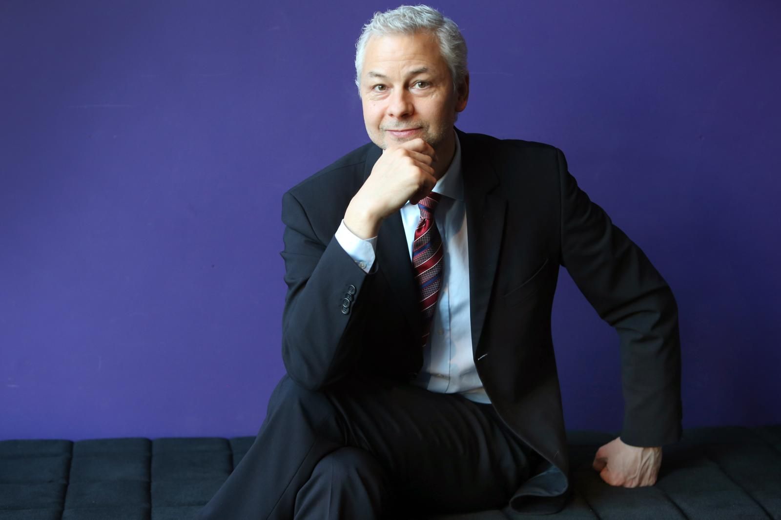 9783548062426_autorenbild_01 9783548062426_autorenbild_01.jpg