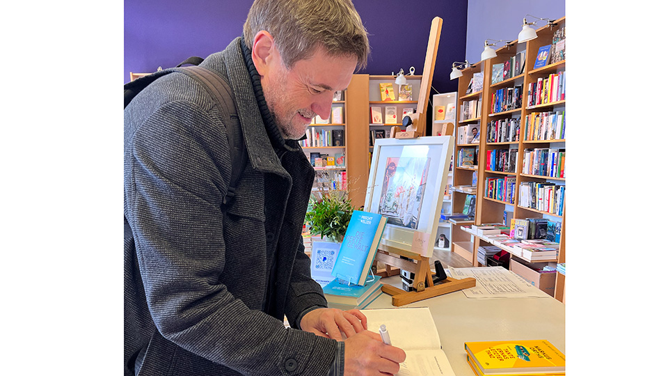 Besuch vom Autor: Markus Orths signiert Bücher in unserer Buchhandlung