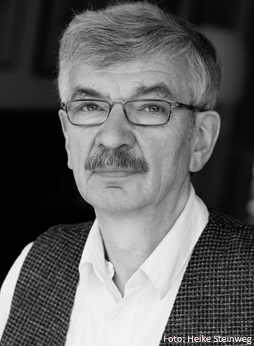 9783518473948_autorenbild_01 9783518473948_autorenbild_01.png